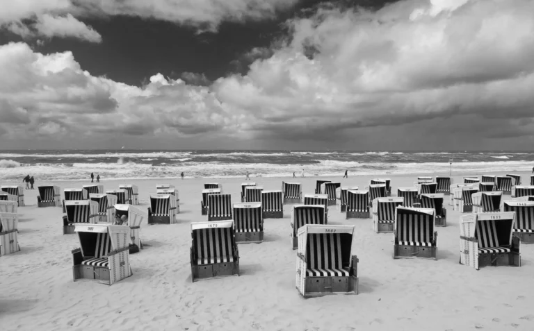 strandkoerbe-bw Visit the Black & White Photo Category
